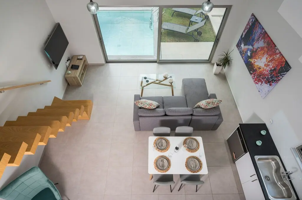 Business Of 500 M² In Crete
