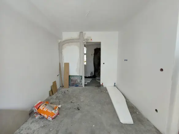 3-bedroom Duplex In Toumpa, Greece (145 M²)