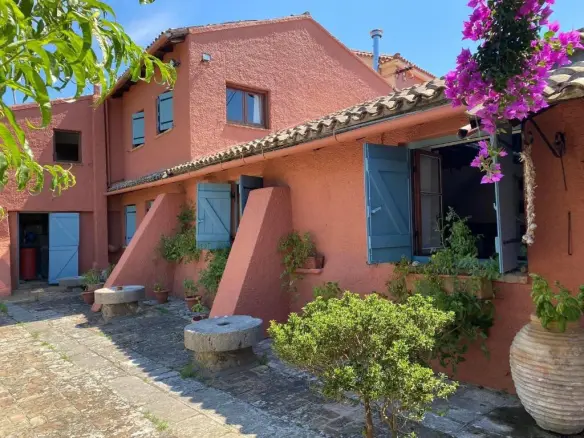 Detached House Of 200 M² In Corfu