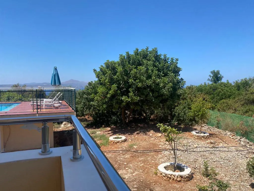 Villa Of 100 M² In Crete