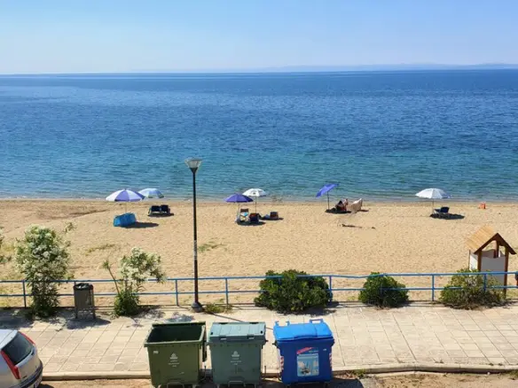 2-bedroom Flat In Poligiros, Greece (59 M²)