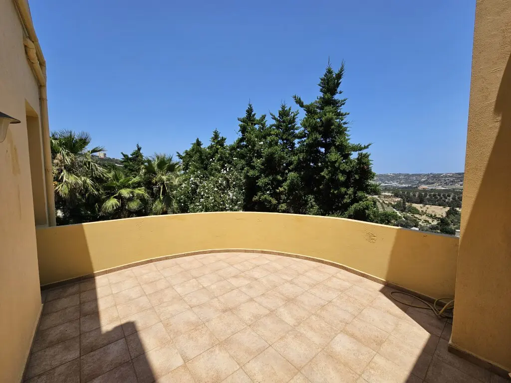 Villa Of 250 M² In Crete