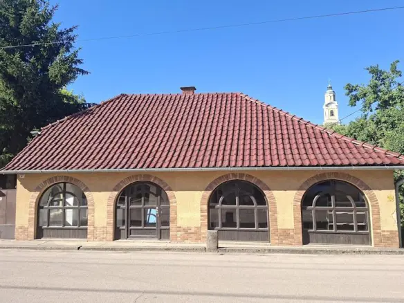 House Of 0 M² With Garden In Hőgyész, Tolna