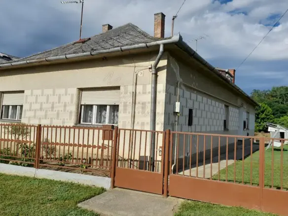 House Of 100 M² In Babócsa, Somogy
