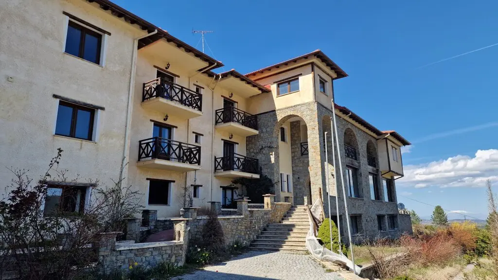 For Sale Hotel 3219 M² In North Greece
