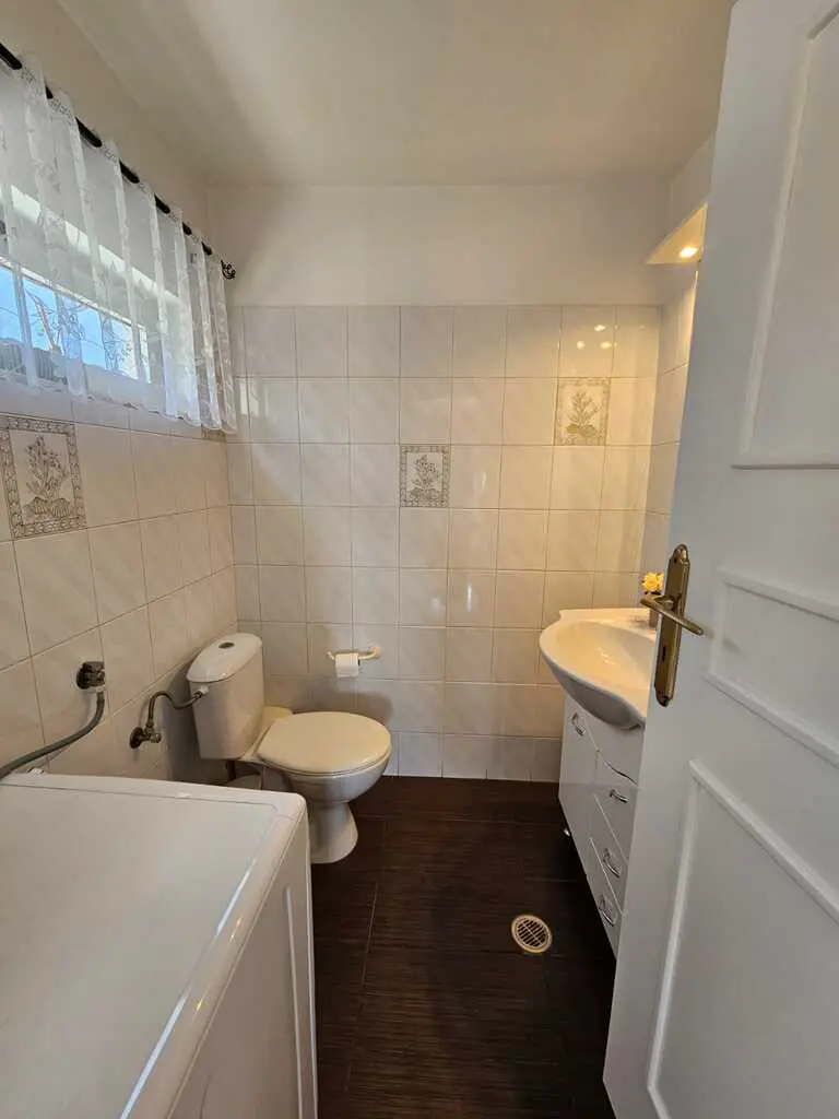 Villa Of 200 M² In Crete