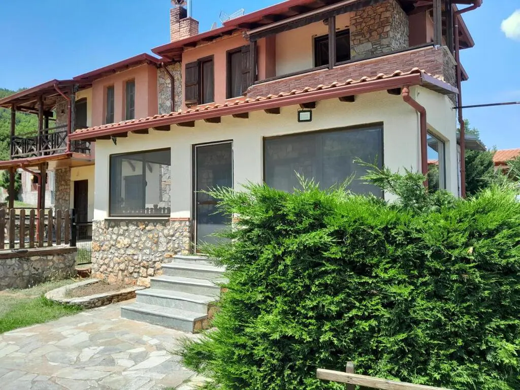 Detached House Of 190 M² With Olympic Coast Views