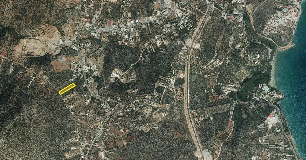Land Of 4045 M² In Crete