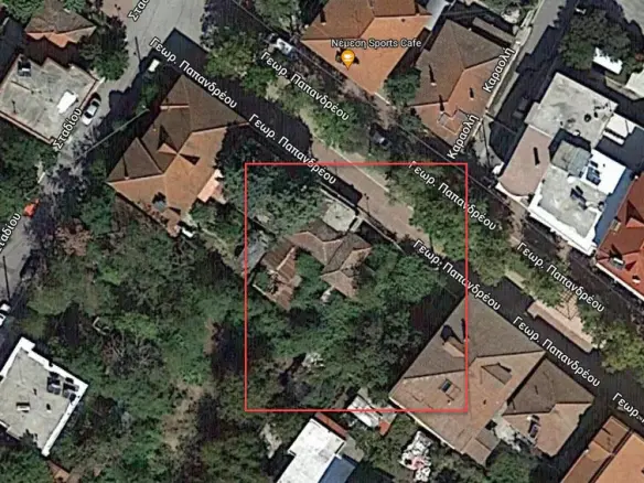 Land Of 605 M² In Thessaloniki