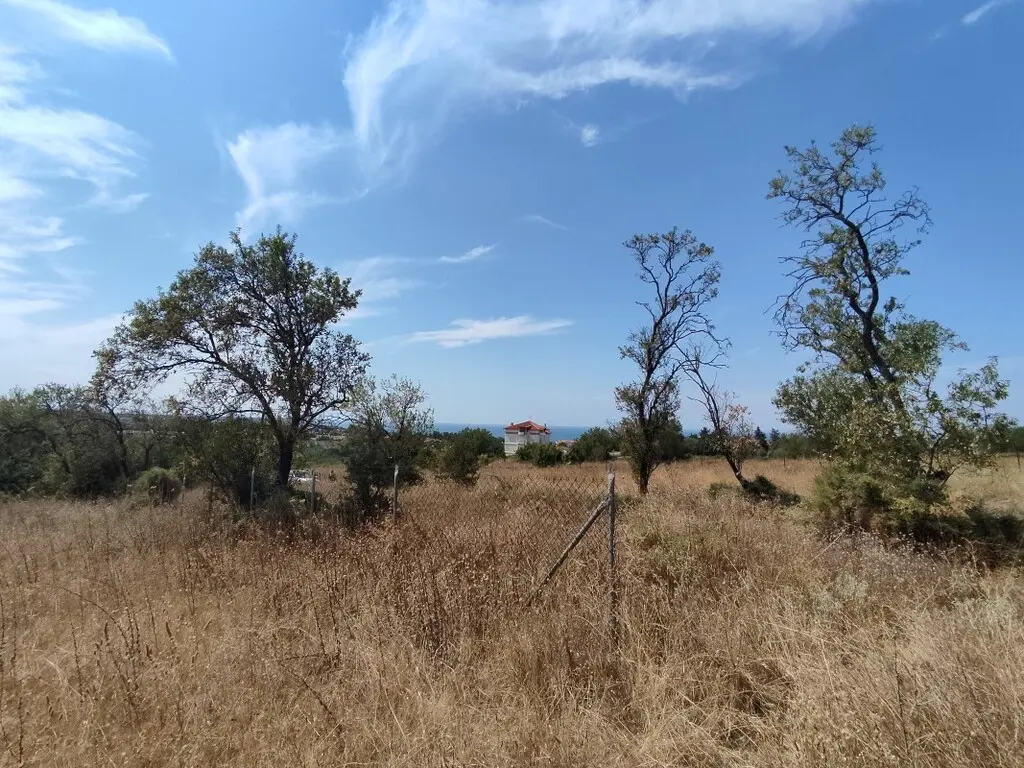 Land Of 4800 M² In The Suburbs Of Thessaloniki