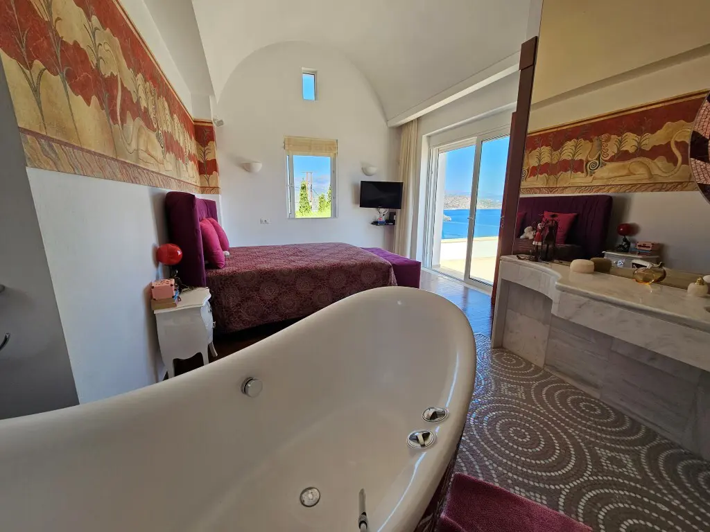 For Sale Villa 275 M² In Crete