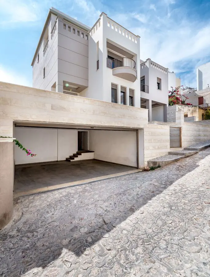 Villa Of 650 M² In Crete