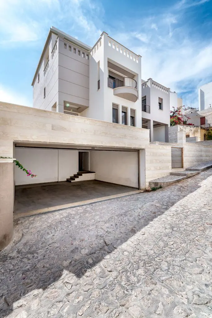 Villa Of 650 M² In Crete