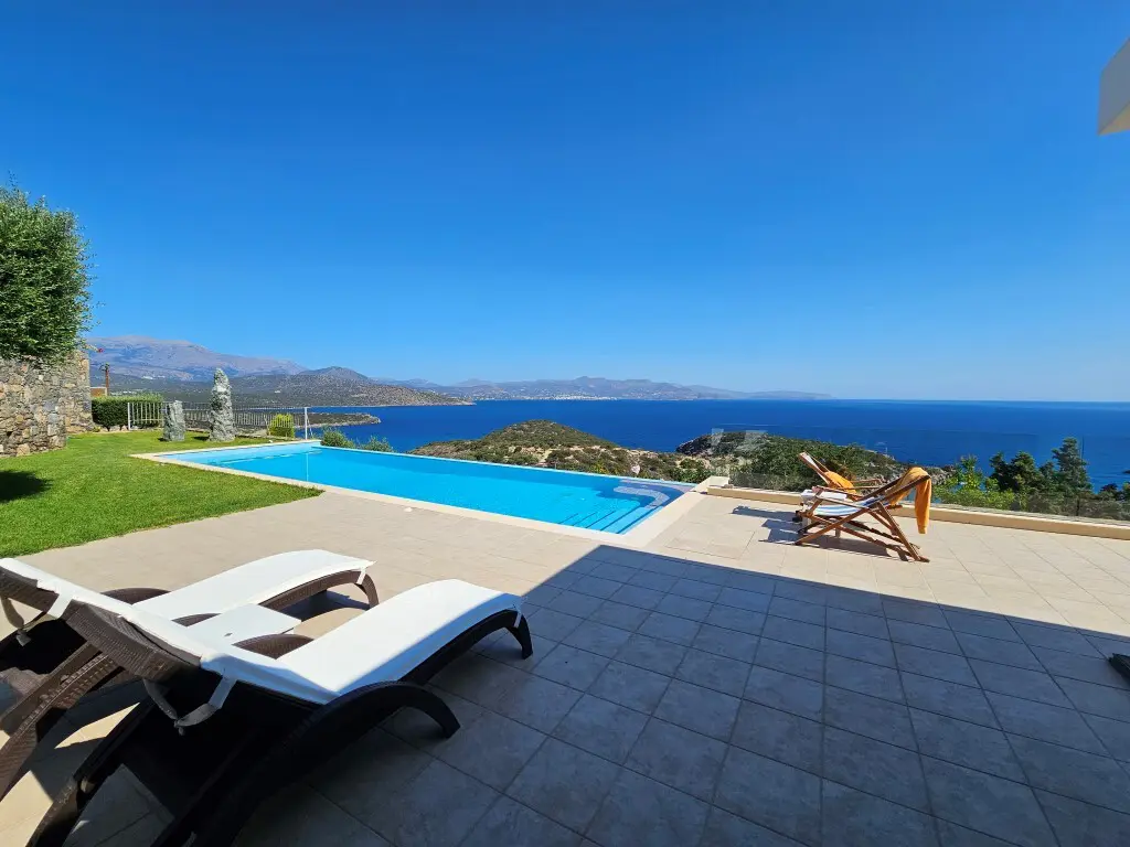 For Sale Villa 275 M² In Crete