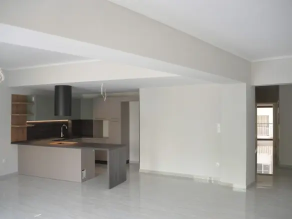 Flat Of 165 M² With Features In Thessaloniki