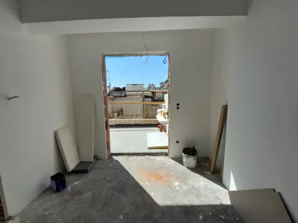 3-bedroom Duplex In Toumpa, Greece (145 M²)