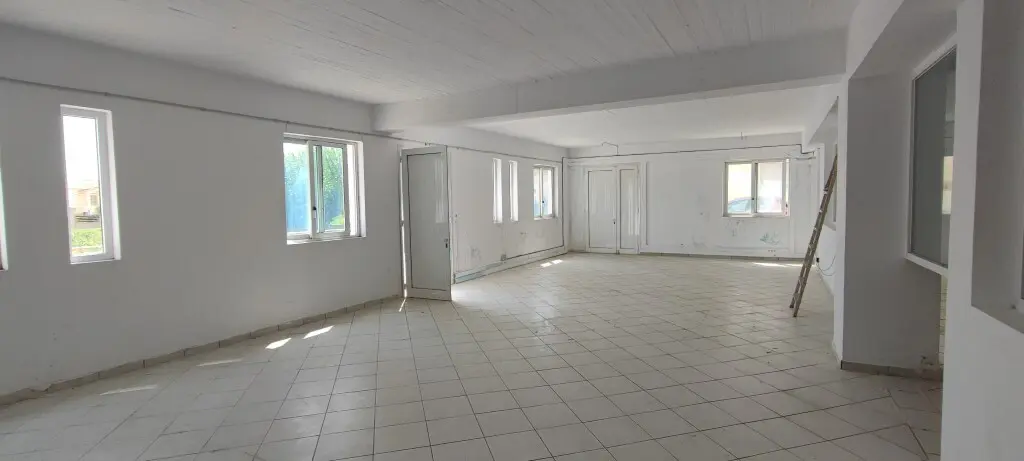 For Sale Building 938 M² In Corfu