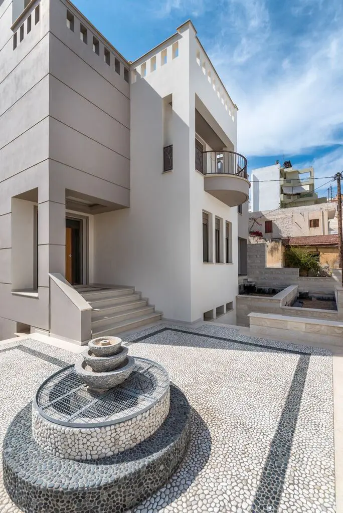 Villa Of 650 M² In Crete