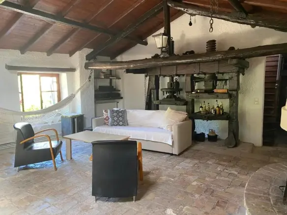3-bedroom Detached House In Corfu, Greece (200 M²)