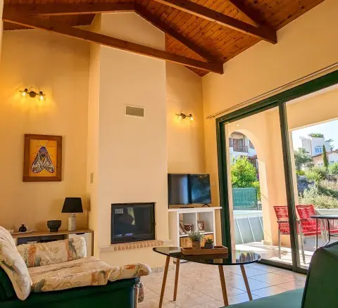 3-bedroom Flat In Vamos, Greece (118 M²)