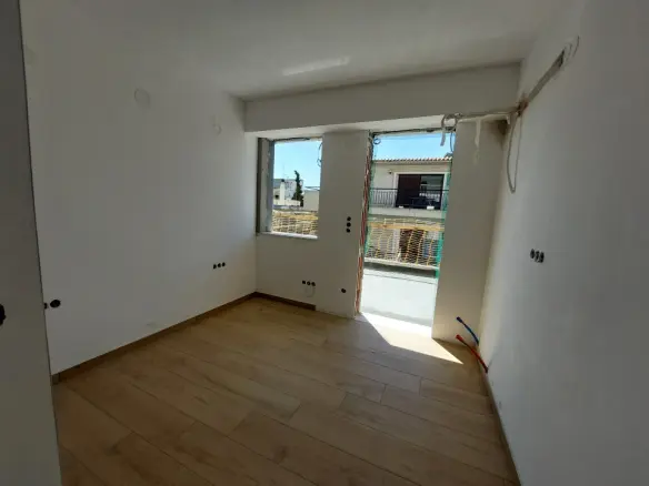 3-bedroom Flat In Toumpa, Greece (108 M²)