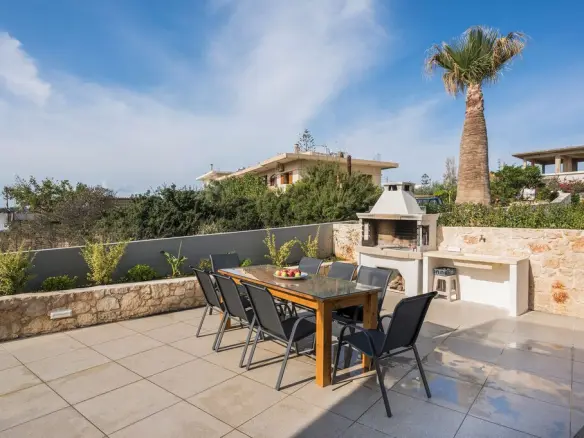 Business In Chania, Greece (500 M²)
