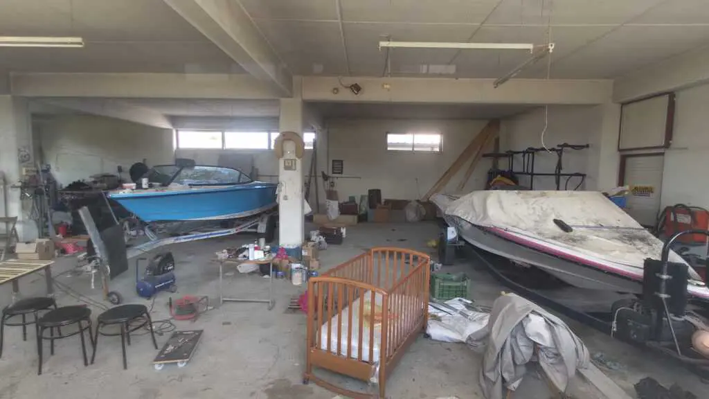 Business Of 240 M² On The Olympic Coast