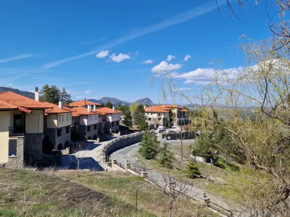 Hotel In Theodoros Ziakas, Greece (3.219 M²)