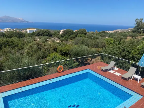 3-bedroom Villa In Vamos, Greece (100 M²)
