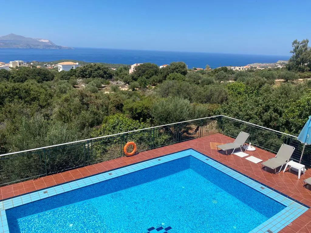 Villa Of 100 M² In Crete