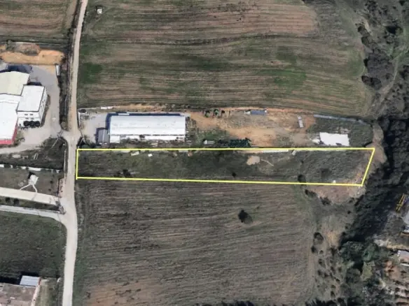 Land Of 4020 M² In Thessaloniki
