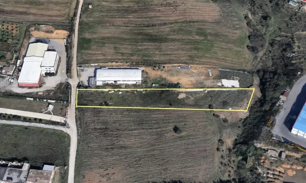 Land Of 4020 M² In Thessaloniki
