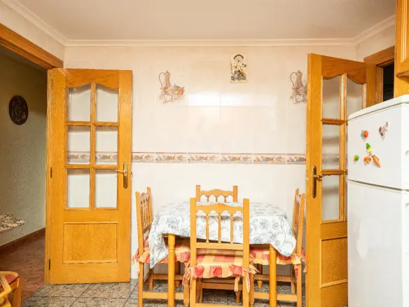 3-bedroom Flat In Elche, Spain (113 M²)