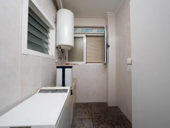 3-bedroom Flat In Elche, Spain (113 M²)