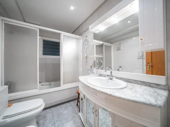 3-bedroom Flat In Elche, Spain (113 M²)