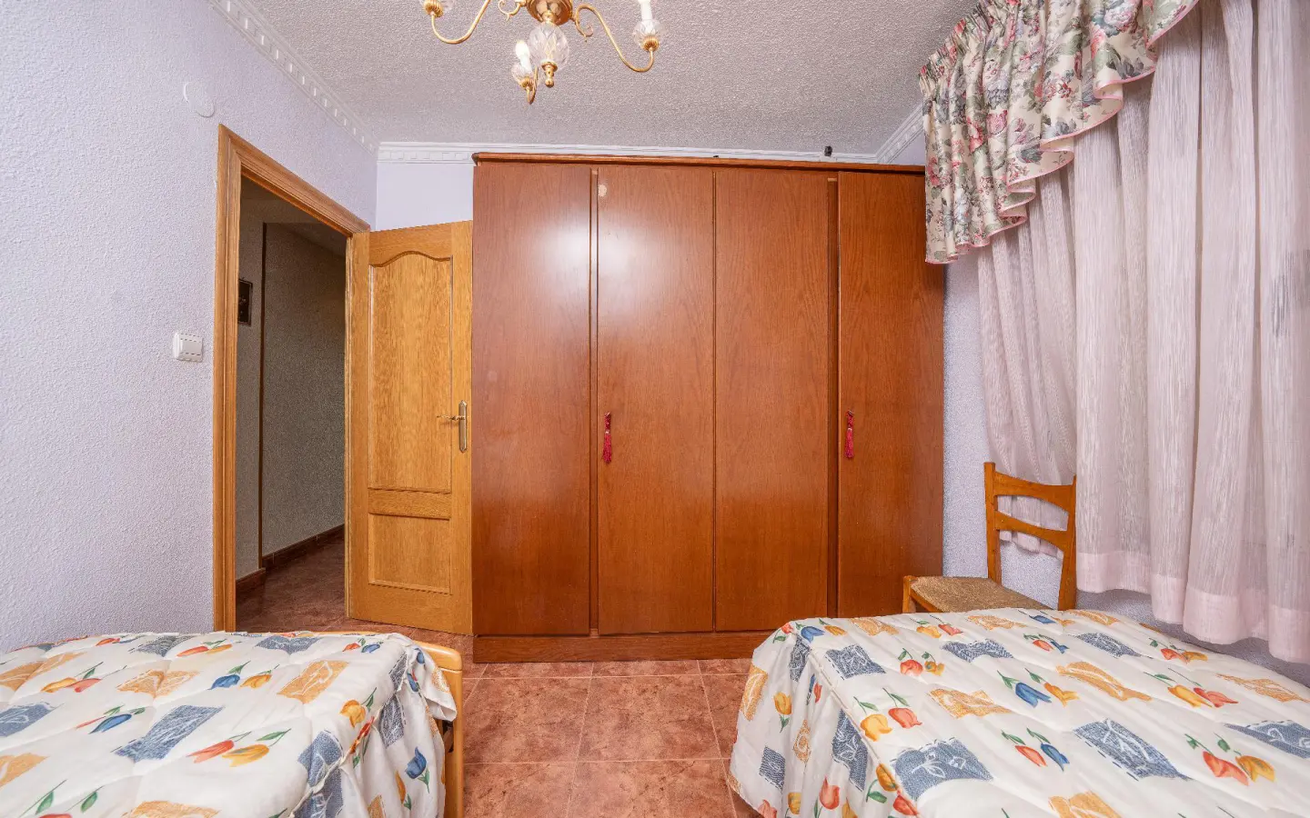 3-bedroom Flat In Elche, Spain (113 M²)