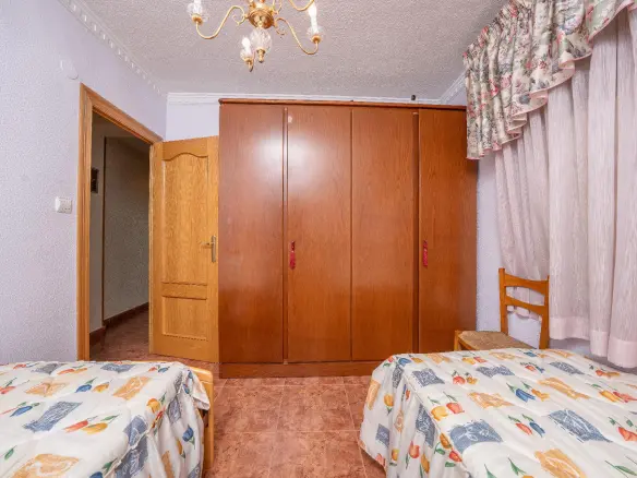 3-bedroom Flat In Elche, Spain (113 M²)
