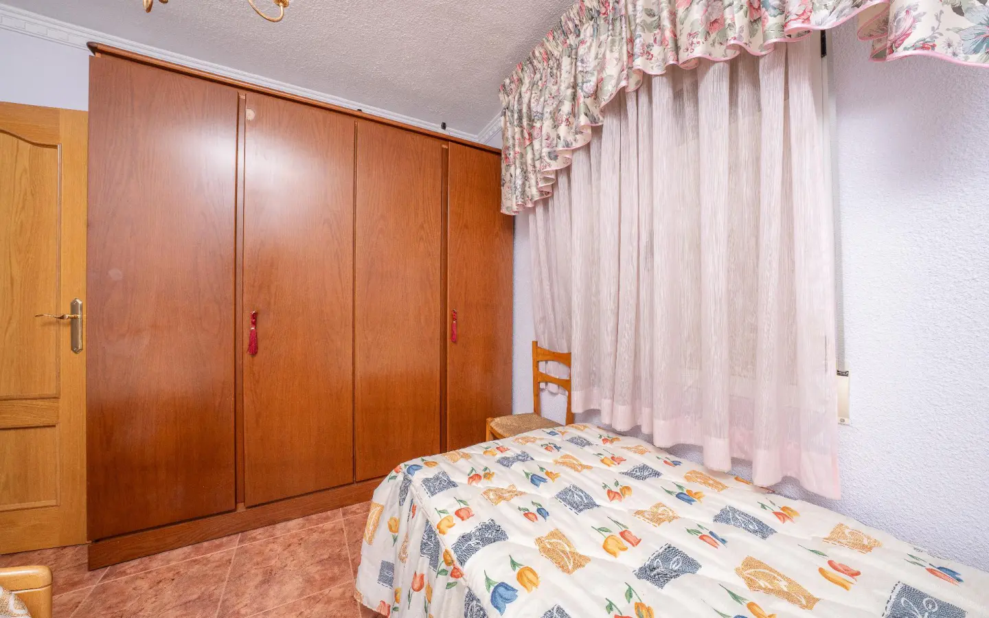 3-bedroom Flat In Elche, Spain (113 M²)