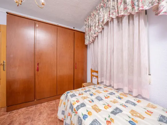 3-bedroom Flat In Elche, Spain (113 M²)