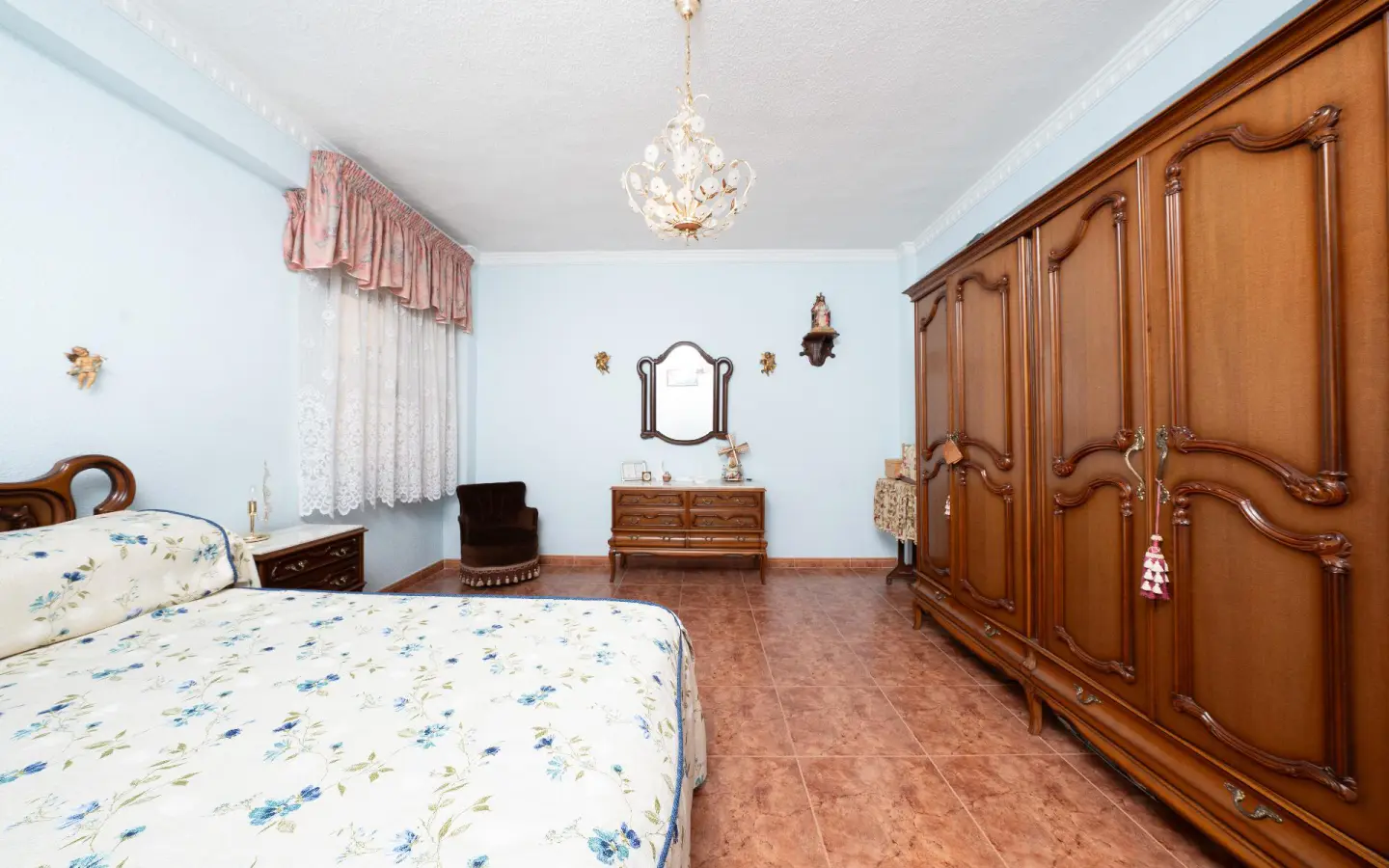 3-bedroom Flat In Elche, Spain (113 M²)