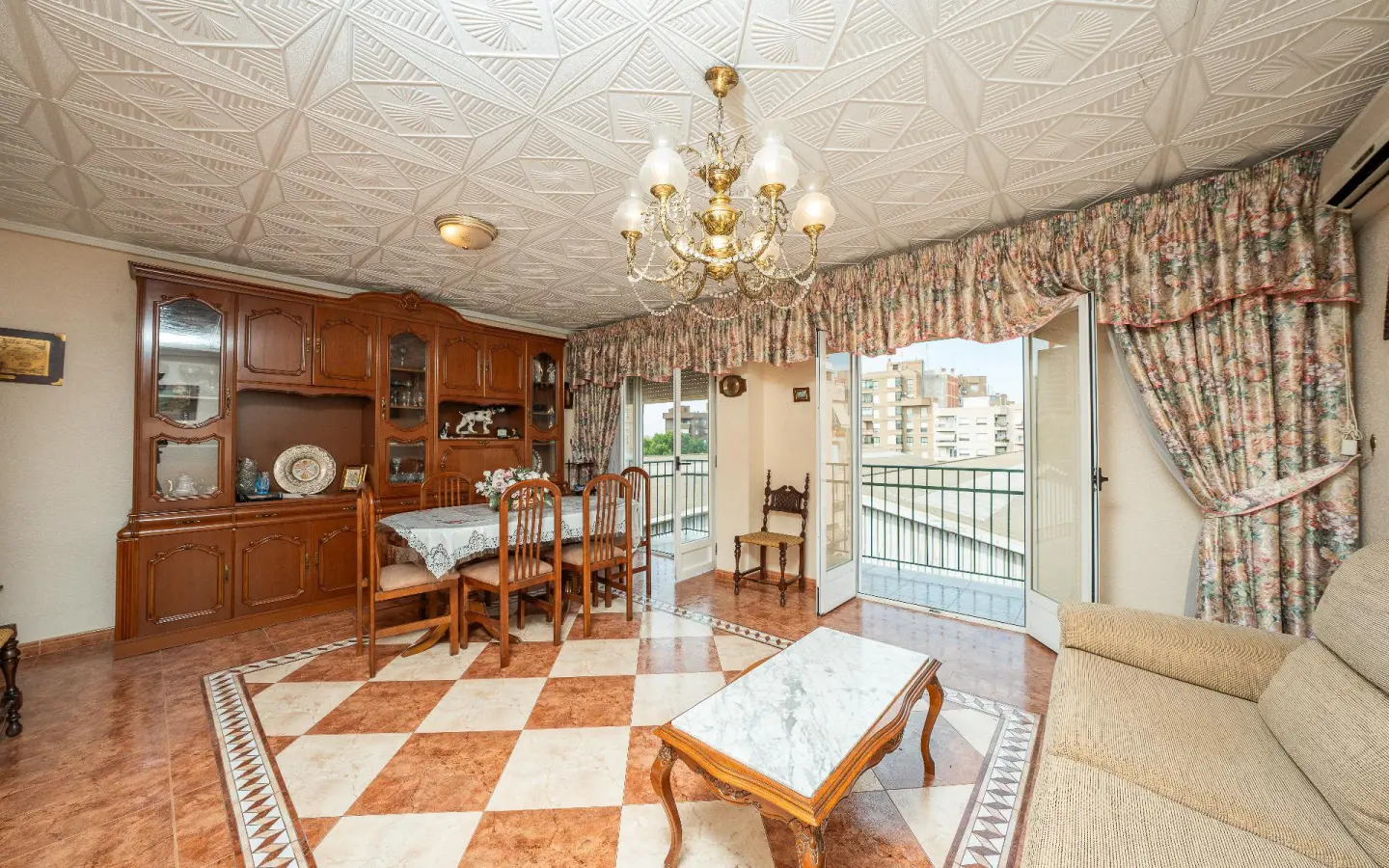 3-bedroom Flat In Elche, Spain (113 M²)