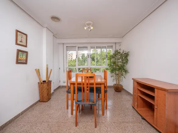 3-bedroom Flat In Elche, Spain (96 M²)