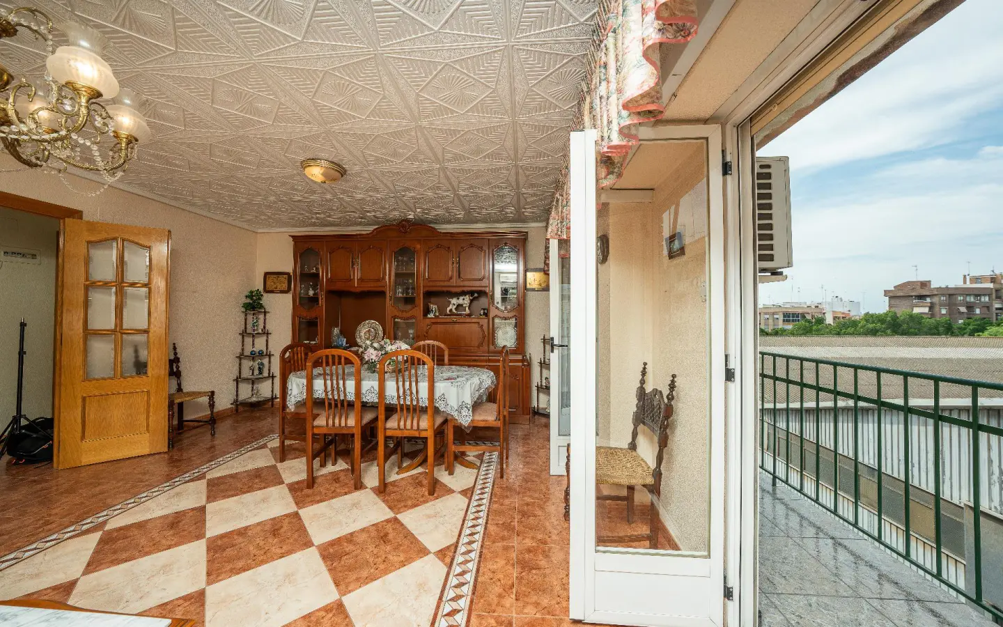 3-bedroom Flat In Elche, Spain (113 M²)