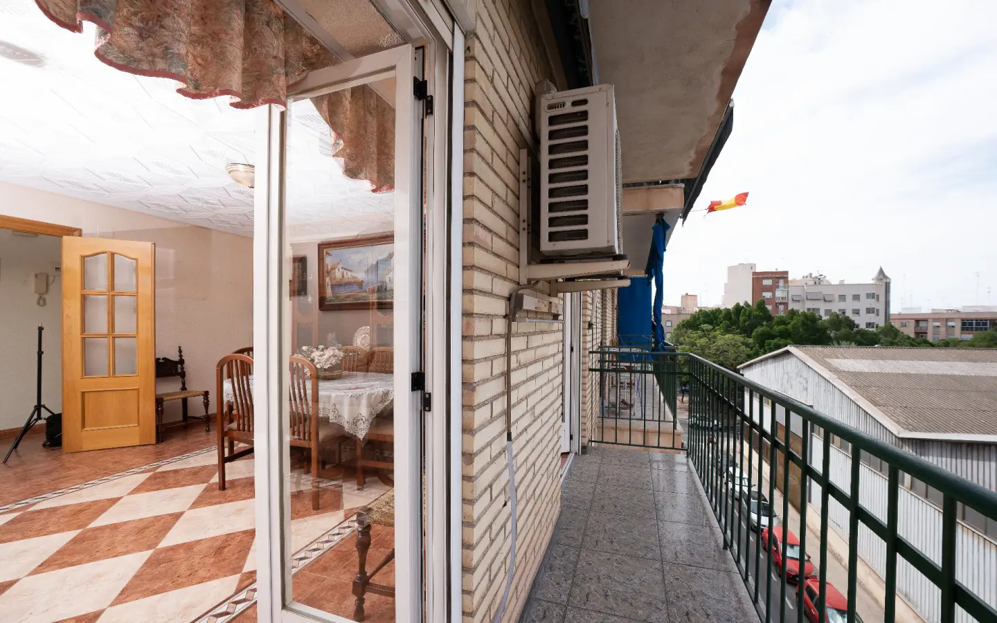 3-bedroom Flat In Elche, Spain (113 M²)