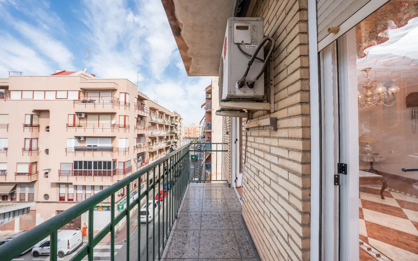 3-bedroom Flat In Elche, Spain (113 M²)
