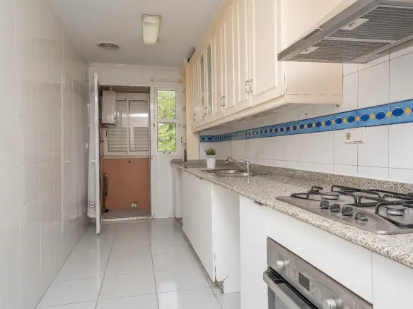 3-bedroom Flat In Elche, Spain (96 M²)