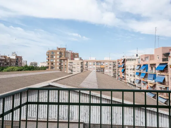 3-bedroom Flat In Elche, Spain (113 M²)