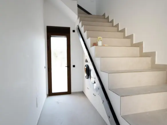4-bedroom Villa In Benejúzar, Spain (166 M²)