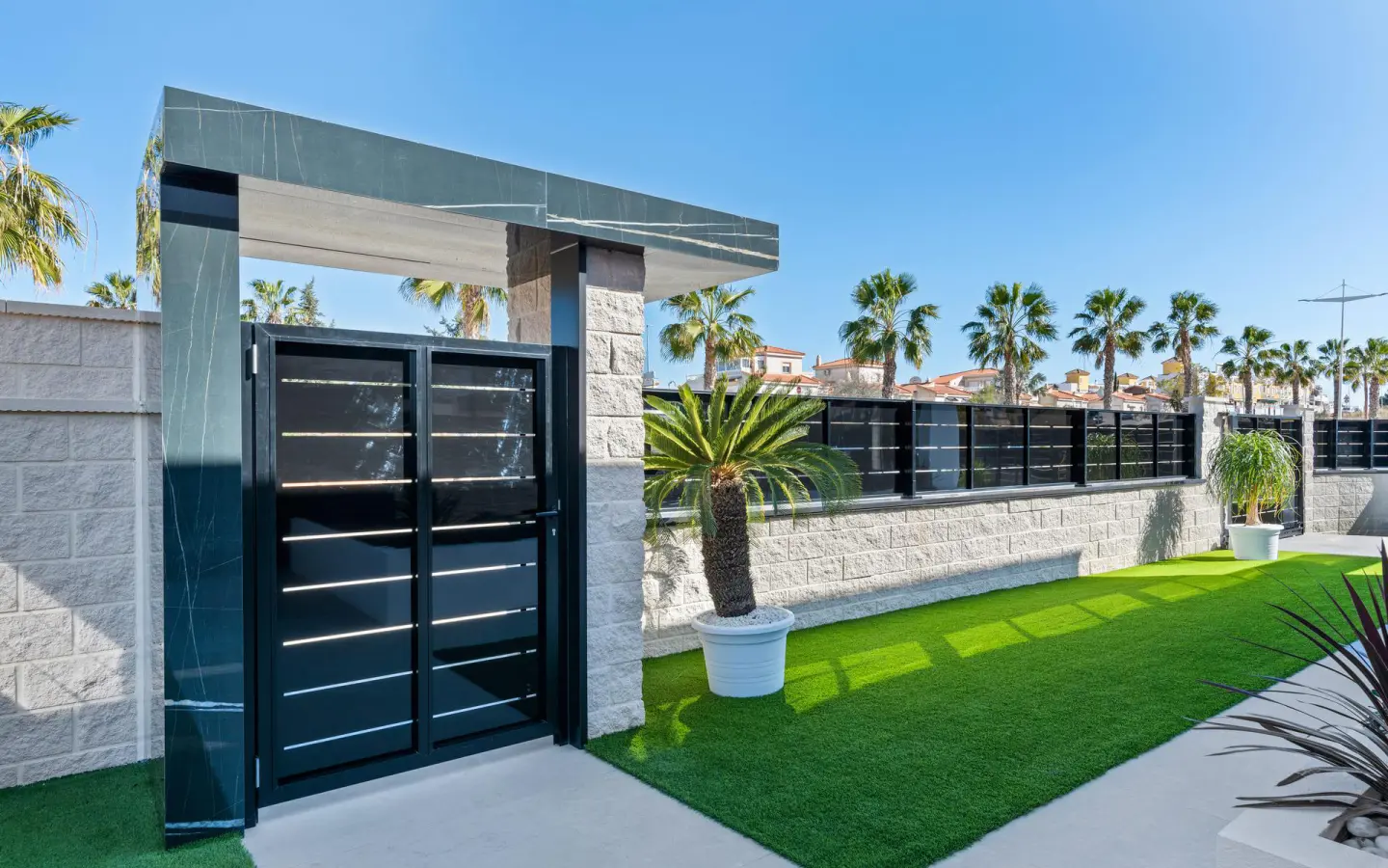 Villa Of 168 M² In Algorfa, Spain