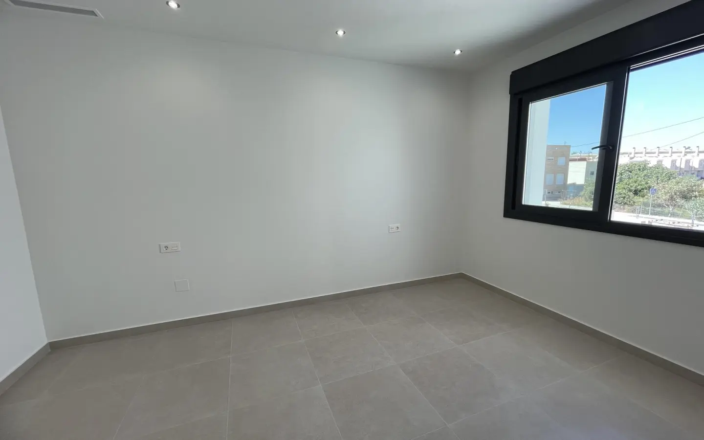 3-bedroom Villa In Almoradi, Spain (134 M²)